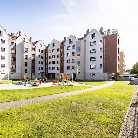 Apartment River View Motlawa Gdansk By Renters Gdansk